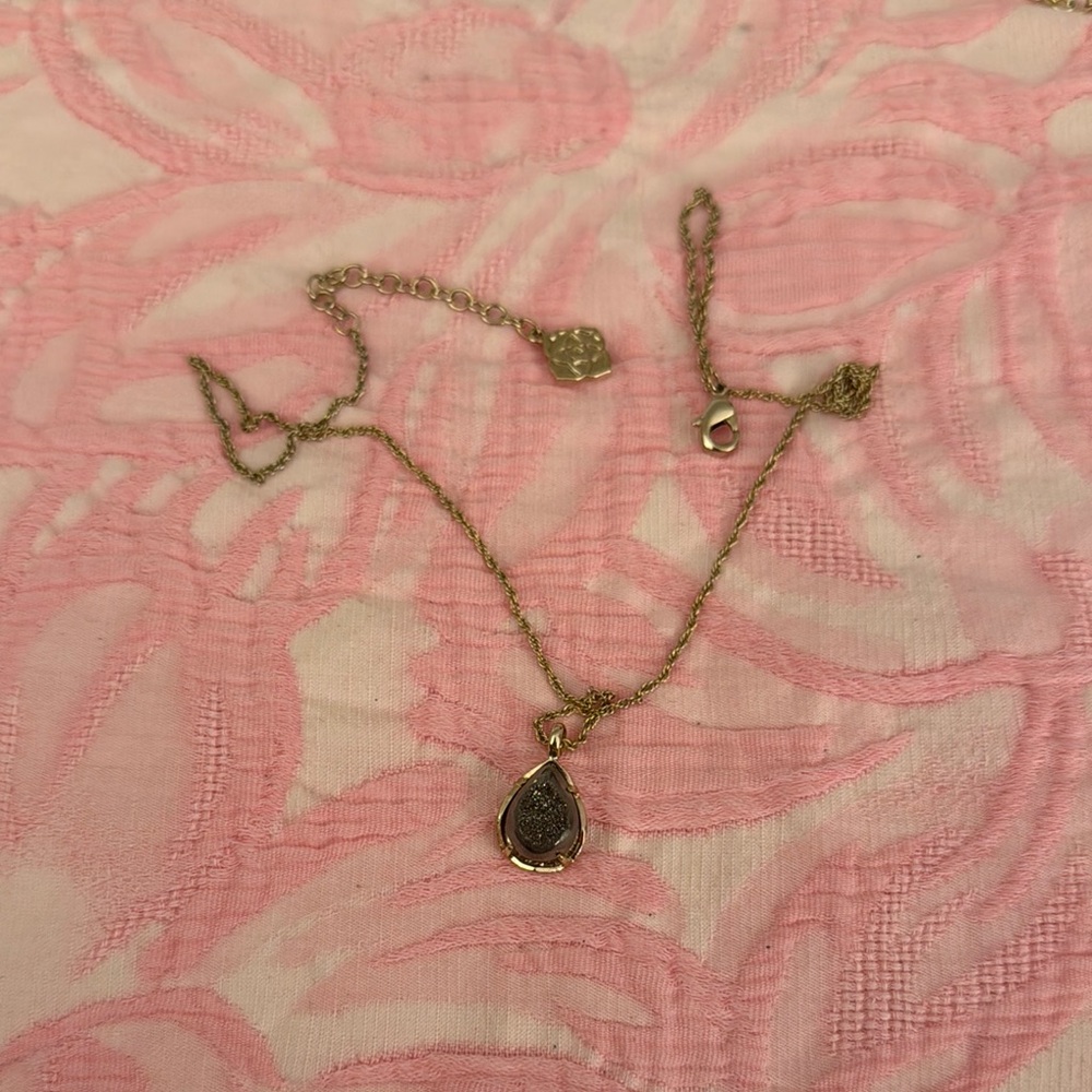 Kendra Scott Pendant Necklace